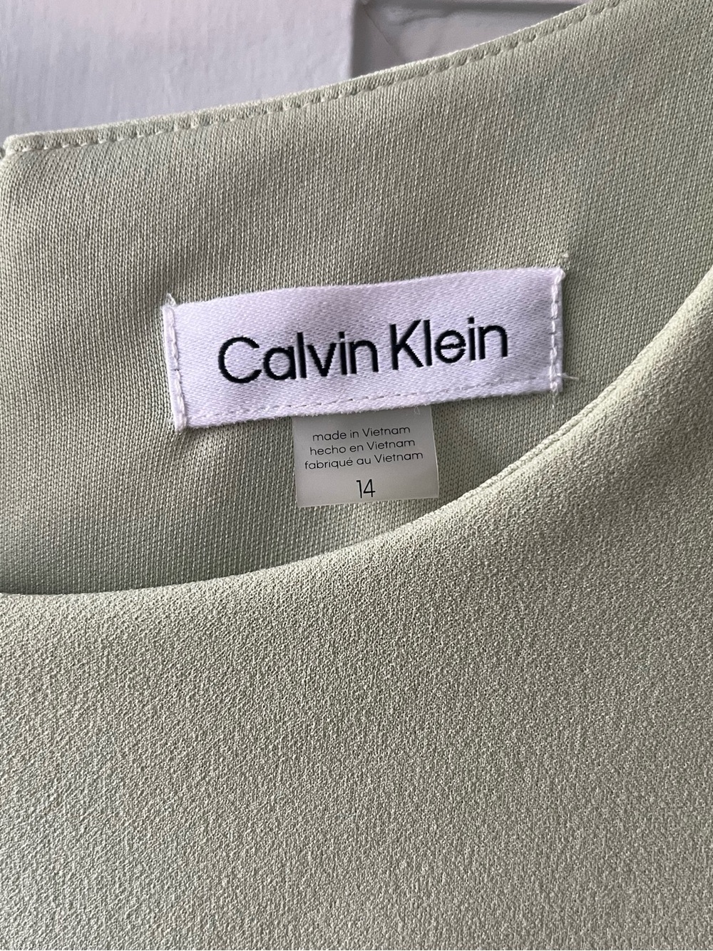 Calvin Klein NWT Sage Green Tulip Sleeve Sheath Dress With Silver Exposed Zipper - Picture 5 of 10
